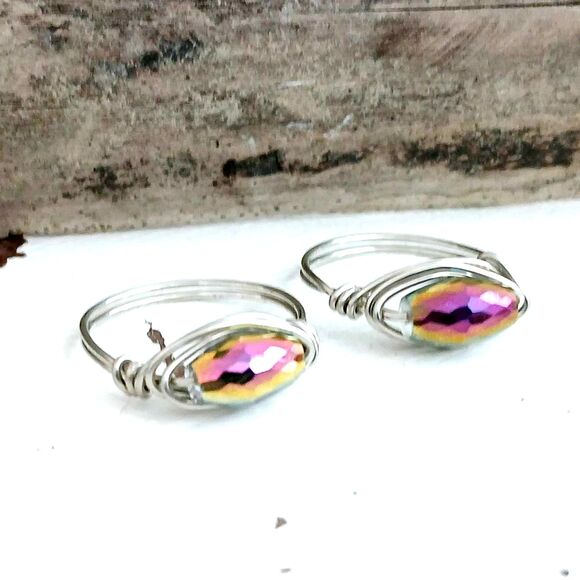 Multifaceted Beaded Ring, Wire Wrapped, Silver Iridescent Ring Size 8 - Picture 3 of 3